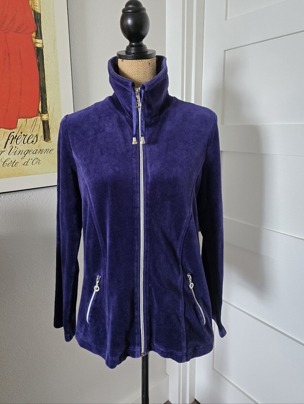 Chico's Zenergy Velour Violet Lounging Suit. Size 8-10 Medium (Chico's 1). Read.